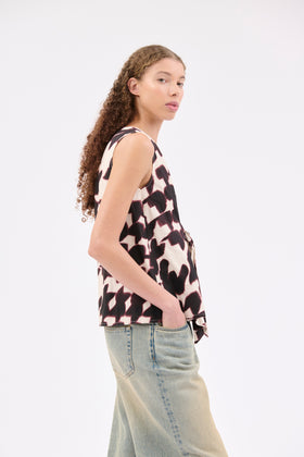Water Color Houndstooth Top, Burgundy from ODEEH 