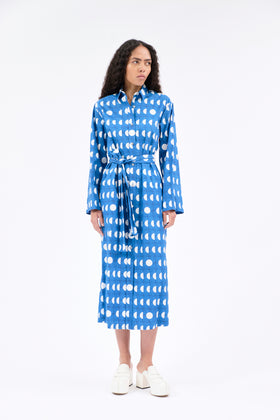 Graphical Dots Kleid, Vitriol Blue from ODEEH 