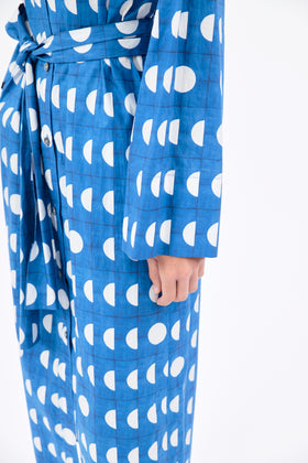 Graphical Dots Kleid, Vitriol Blue from ODEEH 